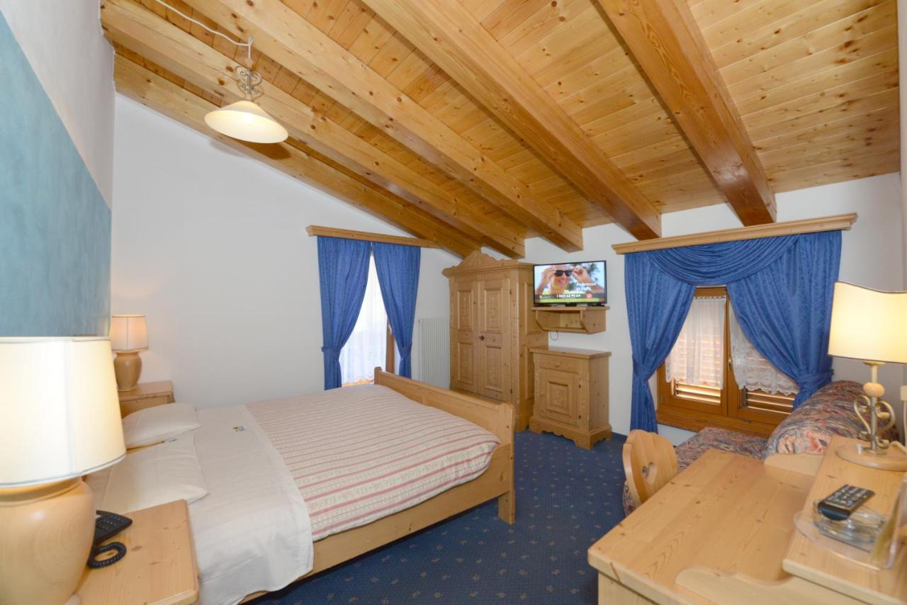 Hotel Sole Tonalepas Buitenkant foto